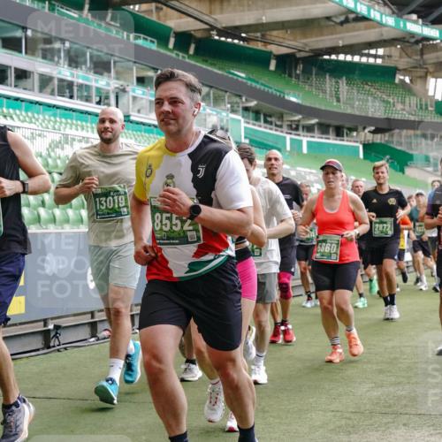 13.09.2026 - 21. swb-Marathon Bremen Michael Burmester http://msf.ph/oto/10449464 13.09.2026 13:09:06 Laufen im Stadion 164, 383, 391, 448, 532, 549, 551, 563, 625, 800, 808, 813, 884, 898, 911, 1025, 1072, 1124, 1150, 1210, 1285, 1289, 1395, 1398, 1559, 1688, 1831, 1880, 1899, 2003, 2041, 2208, 2215, 2229, 2232, 2243, 2366, 2380, 2405, 2413, 2429, 2441, 2467, 2471, 2525, 2565, 2573, 2594, 2611, 2635, 2692, 2717, 2727, 2782, 2802, 2823, 2831, 2841, 2866, 2897, 2930, 2931, 2941, 3032, 3291, 3316, 3327, 3333, 3398, 3437, 3707, 3769, 109 meine-sportfotos.de