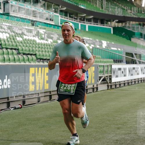 13.09.2026 - 21. swb-Marathon Bremen Michael Burmester http://msf.ph/oto/10449497 13.09.2026 12:48:27 Laufen im Stadion 382, 384, 524, 572, 621, 826, 889, 899, 1349, 1554, 1723, 1872, 1925, 2266, 2287, 2605, 2646, 2844, 2956, 3043, 3110, 3118, 3127, 3197, 3242, 3276, 3284, 3297, 3424, 3466, 3520, 3794, 3910, 3973, 4025, 4082, 4239, 4247, 4614, 4712, 4729, 4732, 4808, 4852, 4898, 4992, 5424, 5517, 5648, 5725, 5803, 5976, 6025, 6058, 6692, 6708, 6784, 6951, 7064, 7102, 7399, 7538, 7636, 7803, 7876, 8060, 8611, 8621, 8706, 8877, 8973, 8980, 8981, 9010, 9035, 9061, 9429, 9689, 9918 meine-sportfotos.de