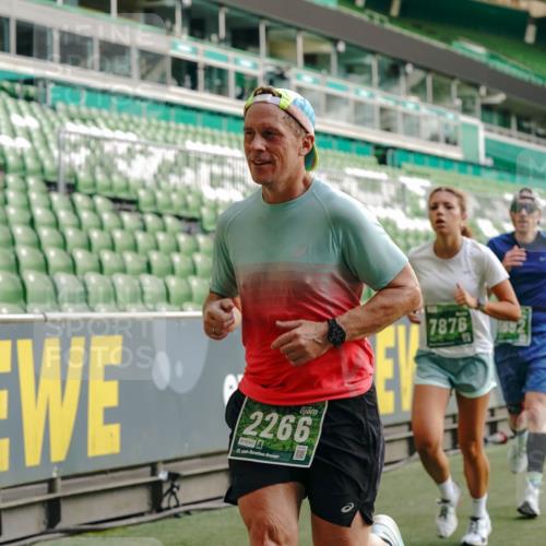 13.09.2026 - 21. swb-Marathon Bremen Michael Burmester http://msf.ph/oto/10449535 13.09.2026 12:48:27 Laufen im Stadion 382, 384, 524, 572, 621, 826, 889, 899, 1349, 1554, 1723, 1872, 1925, 2266, 2287, 2605, 2646, 2844, 2956, 3043, 3110, 3118, 3127, 3197, 3242, 3276, 3284, 3297, 3424, 3466, 3520, 3794, 3910, 3973, 4025, 4082, 4239, 4247, 4614, 4712, 4729, 4732, 4808, 4852, 4898, 4992, 5424, 5517, 5648, 5725, 5803, 5976, 6025, 6058, 6692, 6708, 6784, 6951, 7064, 7102, 7399, 7538, 7636, 7803, 7876, 8060, 8611, 8621, 8706, 8877, 8973, 8980, 8981, 9010, 9035, 9061, 9429, 9689, 9918 meine-sportfotos.de