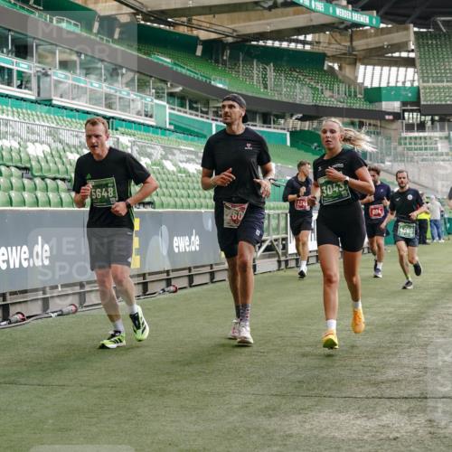 13.09.2026 - 21. swb-Marathon Bremen Michael Burmester http://msf.ph/oto/10449656 13.09.2026 12:48:34 Laufen im Stadion 382, 384, 524, 572, 621, 826, 889, 899, 1349, 1723, 1748, 1872, 1925, 2266, 2287, 2605, 2646, 2844, 2956, 3043, 3110, 3118, 3127, 3197, 3242, 3276, 3284, 3297, 3330, 3466, 3794, 3910, 3973, 4025, 4082, 4239, 4247, 4614, 4712, 4729, 4732, 4852, 4898, 4990, 4992, 5424, 5517, 5570, 5648, 5803, 5976, 6025, 6058, 6692, 6708, 6784, 6951, 7064, 7399, 7538, 7636, 7803, 7876, 8060, 8611, 8621, 8706, 8877, 8973, 8980, 8981, 9010, 9035, 9061, 9429, 9689, 9918 meine-sportfotos.de