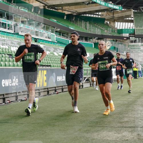 13.09.2026 - 21. swb-Marathon Bremen Michael Burmester http://msf.ph/oto/10449675 13.09.2026 12:48:34 Laufen im Stadion 382, 384, 524, 572, 621, 826, 889, 899, 1349, 1723, 1748, 1872, 1925, 2266, 2287, 2605, 2646, 2844, 2956, 3043, 3110, 3118, 3127, 3197, 3242, 3276, 3284, 3297, 3330, 3466, 3794, 3910, 3973, 4025, 4082, 4239, 4247, 4614, 4712, 4729, 4732, 4852, 4898, 4990, 4992, 5424, 5517, 5570, 5648, 5803, 5976, 6025, 6058, 6692, 6708, 6784, 6951, 7064, 7399, 7538, 7636, 7803, 7876, 8060, 8611, 8621, 8706, 8877, 8973, 8980, 8981, 9010, 9035, 9061, 9429, 9689, 9918 meine-sportfotos.de