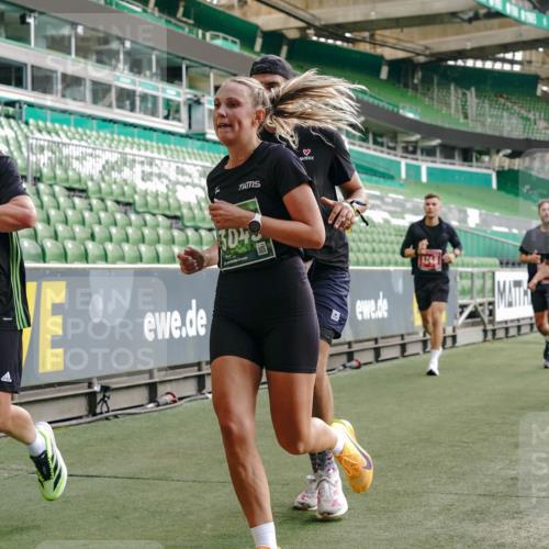 13.09.2026 - 21. swb-Marathon Bremen Michael Burmester http://msf.ph/oto/10449705 13.09.2026 12:48:36 Laufen im Stadion 382, 384, 524, 572, 621, 826, 889, 899, 1349, 1723, 1748, 1872, 1925, 2266, 2287, 2605, 2646, 2844, 2956, 3043, 3110, 3118, 3127, 3197, 3242, 3276, 3284, 3297, 3330, 3466, 3794, 3910, 3973, 4025, 4082, 4239, 4247, 4614, 4712, 4729, 4732, 4852, 4898, 4990, 4992, 5424, 5517, 5570, 5648, 5803, 5976, 6025, 6058, 6692, 6708, 6784, 6951, 7064, 7399, 7538, 7636, 7803, 7876, 8060, 8611, 8621, 8706, 8877, 8973, 8980, 8981, 9010, 9035, 9061, 9429, 9689, 9918 meine-sportfotos.de