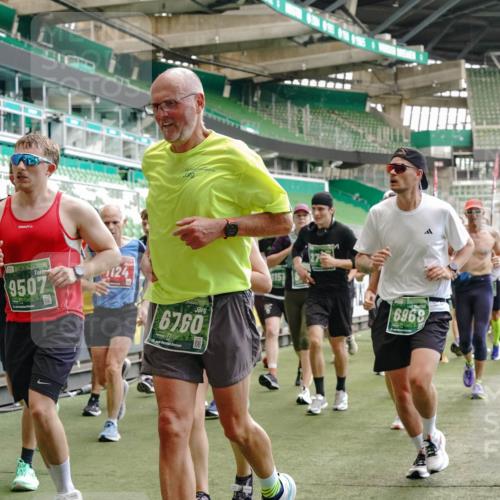13.09.2026 - 21. swb-Marathon Bremen Michael Burmester http://msf.ph/oto/10449804 13.09.2026 13:09:10 Laufen im Stadion 164, 383, 391, 448, 532, 549, 551, 563, 625, 800, 808, 813, 869, 884, 898, 911, 1025, 1072, 1124, 1150, 1180, 1285, 1289, 1395, 1398, 1559, 1688, 1831, 1880, 1899, 2003, 2041, 2208, 2215, 2229, 2232, 2243, 2366, 2380, 2413, 2429, 2441, 2467, 2471, 2525, 2573, 2594, 2611, 2635, 2692, 2717, 2727, 2782, 2802, 2823, 2831, 2841, 2866, 2897, 2930, 2931, 2941, 3032, 3086, 3291, 3316, 3327, 3333, 3398, 3437, 3707, 3769, 109 meine-sportfotos.de