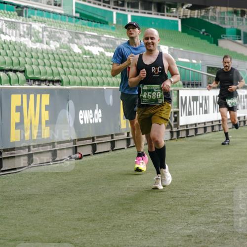 13.09.2026 - 21. swb-Marathon Bremen Michael Burmester http://msf.ph/oto/10449844 13.09.2026 12:48:42 Laufen im Stadion 382, 384, 524, 572, 621, 826, 889, 899, 1349, 1723, 1748, 1872, 1925, 2266, 2287, 2605, 2844, 2956, 3043, 3110, 3127, 3197, 3242, 3276, 3284, 3297, 3330, 3466, 3794, 3910, 3973, 4025, 4033, 4082, 4247, 4614, 4712, 4732, 4852, 4898, 4990, 4992, 5424, 5517, 5570, 5594, 5648, 5803, 5976, 6025, 6058, 6692, 6708, 6784, 6842, 6951, 7064, 7399, 7538, 7636, 7803, 7876, 8060, 8611, 8621, 8706, 8877, 8973, 8980, 8981, 9010, 9035, 9429, 9689, 9918 meine-sportfotos.de