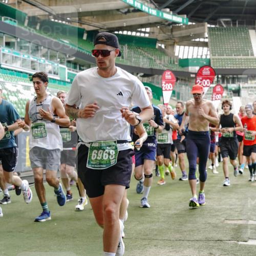 13.09.2026 - 21. swb-Marathon Bremen Michael Burmester http://msf.ph/oto/10449881 13.09.2026 13:09:11 Laufen im Stadion 164, 383, 391, 448, 532, 549, 551, 563, 625, 800, 808, 813, 869, 884, 898, 911, 1025, 1072, 1124, 1150, 1180, 1285, 1289, 1395, 1398, 1559, 1688, 1831, 1880, 1899, 2003, 2041, 2208, 2215, 2229, 2232, 2243, 2366, 2380, 2413, 2429, 2441, 2467, 2471, 2525, 2573, 2594, 2611, 2635, 2692, 2717, 2727, 2782, 2802, 2823, 2831, 2841, 2866, 2897, 2920, 2930, 2931, 2941, 3032, 3063, 3086, 3291, 3316, 3327, 3333, 3398, 3437, 3707, 3769, 109 meine-sportfotos.de