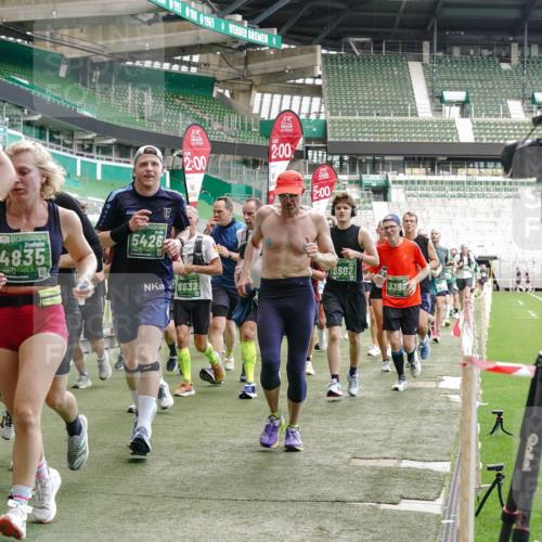 13.09.2026 - 21. swb-Marathon Bremen Michael Burmester http://msf.ph/oto/10449900 13.09.2026 13:09:12 Laufen im Stadion 164, 383, 391, 448, 532, 549, 551, 563, 625, 800, 808, 813, 869, 884, 898, 911, 1025, 1072, 1124, 1150, 1180, 1285, 1289, 1395, 1398, 1559, 1688, 1831, 1880, 1899, 2003, 2041, 2208, 2215, 2229, 2232, 2243, 2366, 2380, 2413, 2429, 2441, 2467, 2471, 2525, 2573, 2594, 2611, 2635, 2692, 2717, 2727, 2782, 2802, 2823, 2831, 2841, 2866, 2897, 2920, 2930, 2931, 2941, 3032, 3063, 3086, 3291, 3316, 3327, 3333, 3398, 3437, 3707, 3769, 109 meine-sportfotos.de