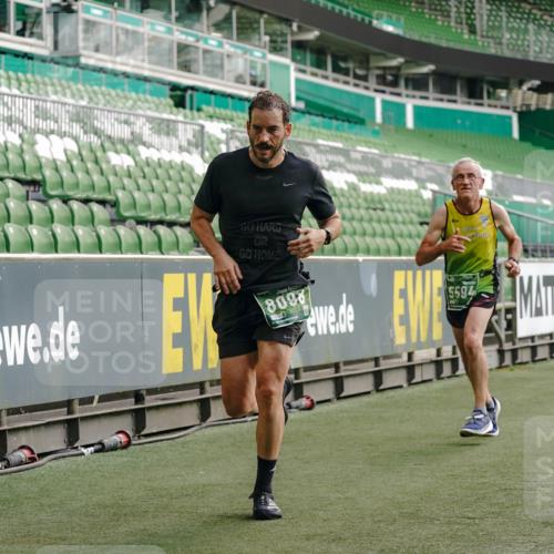 13.09.2026 - 21. swb-Marathon Bremen Michael Burmester http://msf.ph/oto/10449911 13.09.2026 12:48:45 Laufen im Stadion 382, 384, 524, 572, 621, 826, 889, 899, 1349, 1723, 1748, 1872, 1925, 2266, 2287, 2605, 2750, 2844, 2909, 2956, 3043, 3110, 3127, 3197, 3242, 3276, 3297, 3330, 3466, 3794, 3910, 3973, 4033, 4082, 4247, 4614, 4712, 4732, 4743, 4852, 4898, 4990, 4992, 5424, 5517, 5570, 5594, 5648, 5803, 5976, 6025, 6058, 6692, 6708, 6784, 6842, 6951, 7064, 7399, 7538, 7636, 7803, 7876, 8060, 8611, 8621, 8706, 8877, 8973, 8980, 8981, 9010, 9035, 9429, 9689 meine-sportfotos.de