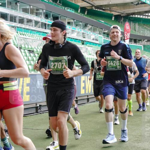 13.09.2026 - 21. swb-Marathon Bremen Michael Burmester http://msf.ph/oto/10449993 13.09.2026 13:09:13 Laufen im Stadion 164, 383, 391, 448, 532, 549, 551, 563, 625, 800, 808, 813, 869, 884, 898, 1025, 1072, 1124, 1150, 1180, 1285, 1289, 1395, 1398, 1559, 1688, 1831, 1880, 1899, 2003, 2041, 2208, 2215, 2229, 2232, 2243, 2366, 2380, 2413, 2429, 2441, 2467, 2471, 2525, 2573, 2594, 2611, 2635, 2692, 2714, 2717, 2727, 2782, 2802, 2823, 2841, 2866, 2897, 2920, 2930, 2931, 2941, 3032, 3063, 3086, 3291, 3316, 3327, 3333, 3398, 3437, 3707, 3769, 109 meine-sportfotos.de