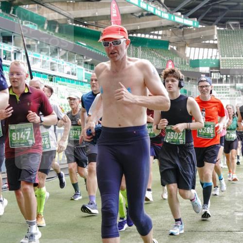 13.09.2026 - 21. swb-Marathon Bremen Michael Burmester http://msf.ph/oto/10450057 13.09.2026 13:09:14 Laufen im Stadion 164, 383, 391, 448, 532, 549, 551, 563, 625, 800, 808, 813, 869, 884, 898, 1025, 1072, 1124, 1150, 1180, 1285, 1289, 1395, 1398, 1559, 1688, 1831, 1880, 1899, 2041, 2208, 2215, 2229, 2232, 2243, 2366, 2380, 2413, 2429, 2441, 2467, 2471, 2525, 2573, 2594, 2611, 2635, 2692, 2714, 2717, 2727, 2782, 2802, 2823, 2841, 2866, 2897, 2920, 2930, 2931, 2941, 3032, 3063, 3086, 3291, 3316, 3327, 3333, 3398, 3437, 3707, 3769, 109 meine-sportfotos.de