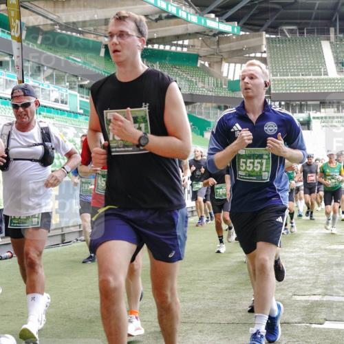 13.09.2026 - 21. swb-Marathon Bremen Michael Burmester http://msf.ph/oto/10450211 13.09.2026 13:09:17 Laufen im Stadion 164, 383, 391, 448, 532, 549, 551, 563, 625, 800, 808, 813, 869, 884, 898, 1025, 1072, 1124, 1150, 1180, 1285, 1289, 1395, 1398, 1559, 1688, 1831, 1880, 1899, 2041, 2208, 2215, 2229, 2232, 2243, 2366, 2380, 2413, 2429, 2441, 2467, 2471, 2525, 2573, 2594, 2611, 2635, 2692, 2714, 2717, 2727, 2782, 2785, 2823, 2841, 2866, 2897, 2920, 2930, 2931, 2941, 3032, 3063, 3086, 3291, 3316, 3327, 3333, 3398, 3437, 3707, 3769, 109 meine-sportfotos.de