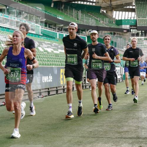 13.09.2026 - 21. swb-Marathon Bremen Michael Burmester http://msf.ph/oto/10450225 13.09.2026 12:49:00 Laufen im Stadion 382, 384, 524, 572, 779, 826, 889, 899, 1349, 1517, 1723, 1748, 1872, 1925, 2287, 2605, 2750, 2844, 2909, 2956, 3043, 3110, 3127, 3197, 3242, 3276, 3330, 3466, 3794, 3910, 3973, 4033, 4082, 4247, 4384, 4712, 4732, 4743, 4852, 4898, 4990, 5424, 5517, 5570, 5585, 5594, 5648, 5803, 6025, 6058, 6692, 6708, 6842, 6951, 7064, 7109, 7399, 7538, 7636, 7803, 7876, 8611, 8621, 8706, 8877, 8973, 8980, 8981, 9010, 9035, 9429 meine-sportfotos.de