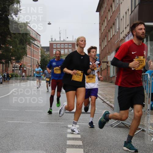 13.09.2026 - Kiel Lauf Markus Tischler http://msf.ph/oto/10450238 13.09.2026 09:37:56 Fleethörn 10444, 2854, 9518, 2221 meine-sportfotos.de