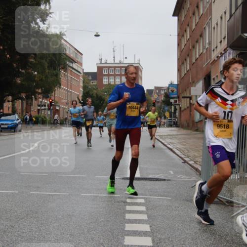 13.09.2026 - Kiel Lauf Markus Tischler http://msf.ph/oto/10450242 13.09.2026 09:37:57 Fleethörn 10444, 10, 1, 39, 9518, 44, 394, 2854 meine-sportfotos.de