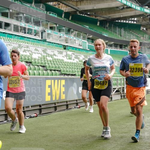 13.09.2026 - 21. swb-Marathon Bremen Michael Burmester http://msf.ph/oto/10450249 13.09.2026 10:30:58 Laufen im Stadion 10141, 10146, 10162, 10174, 10193, 10218, 10222, 10227, 10233, 10253, 10281, 10284, 10304, 10339, 10359, 10392, 10448, 10452, 10467, 10471, 10478, 10479, 10515, 10529, 10555, 10577, 10579, 10585, 10588, 10589, 10610, 10626, 10631, 10641, 10652, 10684, 10685, 10704, 10708, 10714, 10734, 10757, 10761, 10764, 10765, 10780, 10808, 10821, 10822, 10825, 10827, 10837, 10838, 10862, 10863, 10884, 10886, 10887, 10906, 10984, 11002, 11038, 11350, 11379 meine-sportfotos.de