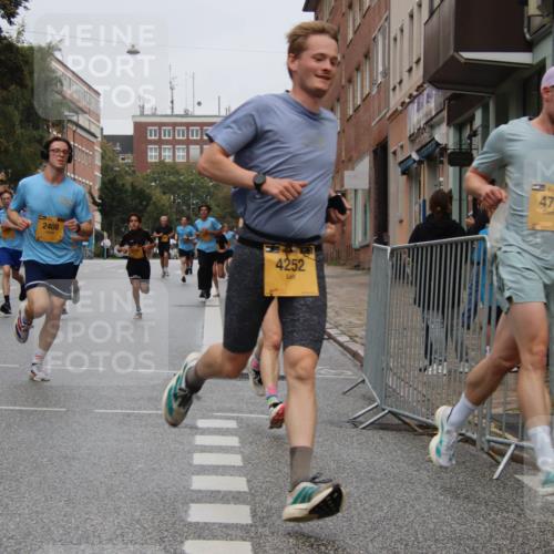 13.09.2026 - Kiel Lauf Markus Tischler http://msf.ph/oto/10450253 13.09.2026 09:38:03 Fleethörn 2408, 4252, 1, 4790 meine-sportfotos.de