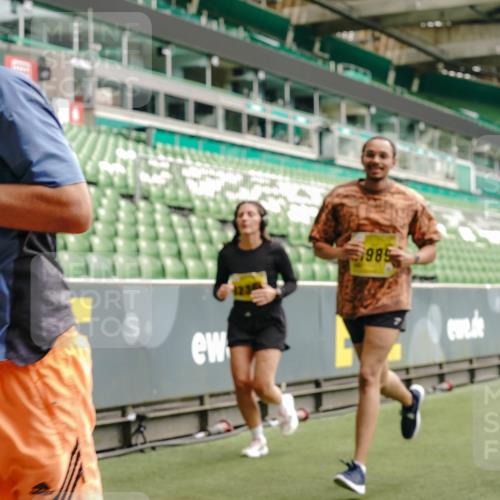 13.09.2026 - 21. swb-Marathon Bremen Michael Burmester http://msf.ph/oto/10450328 13.09.2026 10:31:00 Laufen im Stadion 10141, 10146, 10174, 10193, 10218, 10222, 10227, 10233, 10253, 10281, 10284, 10304, 10339, 10359, 10392, 10448, 10452, 10467, 10471, 10478, 10479, 10515, 10529, 10543, 10555, 10577, 10579, 10585, 10588, 10589, 10608, 10610, 10626, 10631, 10641, 10652, 10684, 10685, 10704, 10708, 10714, 10725, 10734, 10757, 10761, 10764, 10765, 10780, 10808, 10821, 10822, 10825, 10827, 10837, 10838, 10862, 10863, 10884, 10886, 10887, 10906, 10984, 11002, 11038, 11350, 11379 meine-sportfotos.de