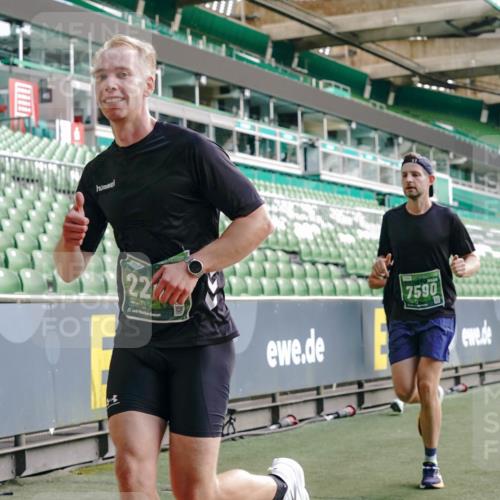 13.09.2026 - 21. swb-Marathon Bremen Michael Burmester http://msf.ph/oto/10450330 13.09.2026 12:49:04 Laufen im Stadion 382, 384, 524, 572, 779, 826, 889, 899, 1349, 1517, 1605, 1723, 1748, 1872, 1925, 2287, 2288, 2605, 2750, 2844, 2909, 2956, 3043, 3110, 3127, 3197, 3242, 3276, 3330, 3466, 3625, 3794, 3910, 3973, 4033, 4082, 4247, 4384, 4712, 4732, 4743, 4852, 4898, 4990, 5424, 5517, 5570, 5585, 5594, 5648, 6025, 6058, 6692, 6842, 6951, 7064, 7109, 7115, 7399, 7636, 7803, 7876, 8611, 8706, 8877, 8973, 8980, 8981, 9010, 9035, 9429 meine-sportfotos.de