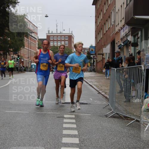 13.09.2026 - Kiel Lauf Markus Tischler http://msf.ph/oto/10450345 13.09.2026 09:38:34 Fleethörn 1806, 3344, 3315, 1135 meine-sportfotos.de