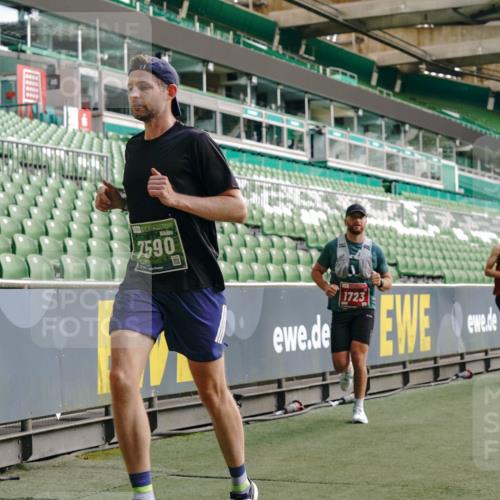 13.09.2026 - 21. swb-Marathon Bremen Michael Burmester http://msf.ph/oto/10450366 13.09.2026 12:49:05 Laufen im Stadion 382, 384, 524, 572, 670, 779, 826, 889, 899, 1349, 1517, 1605, 1723, 1748, 1872, 1925, 2287, 2288, 2605, 2750, 2844, 2909, 2956, 3043, 3110, 3127, 3197, 3242, 3276, 3330, 3466, 3625, 3910, 3973, 4033, 4082, 4247, 4384, 4712, 4732, 4743, 4852, 4898, 4990, 5424, 5517, 5570, 5585, 5594, 5648, 6025, 6058, 6692, 6842, 6906, 6951, 7064, 7109, 7115, 7399, 7636, 7803, 7876, 8611, 8706, 8877, 8973, 8980, 8981, 9010, 9035, 9429 meine-sportfotos.de