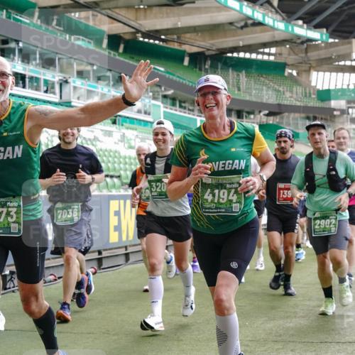 13.09.2026 - 21. swb-Marathon Bremen Michael Burmester http://msf.ph/oto/10450458 13.09.2026 13:09:23 Laufen im Stadion 164, 383, 391, 448, 532, 549, 551, 563, 625, 813, 869, 884, 898, 1025, 1072, 1124, 1150, 1180, 1285, 1289, 1398, 1559, 1688, 1867, 1880, 1899, 2041, 2208, 2215, 2229, 2232, 2243, 2366, 2380, 2413, 2429, 2441, 2467, 2471, 2525, 2530, 2553, 2573, 2594, 2611, 2635, 2692, 2714, 2717, 2727, 2782, 2785, 2823, 2841, 2897, 2920, 2930, 2931, 2941, 3032, 3063, 3086, 3291, 3316, 3327, 3333, 3398, 3437, 3707, 3769, 109 meine-sportfotos.de