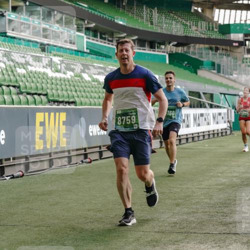 13.09.2026 - 21. swb-Marathon Bremen Michael Burmester http://msf.ph/oto/10450529 13.09.2026 12:49:12 Laufen im Stadion 382, 384, 524, 572, 663, 670, 779, 826, 889, 899, 1349, 1517, 1605, 1723, 1748, 1872, 1925, 2052, 2287, 2288, 2347, 2605, 2750, 2844, 2909, 3043, 3110, 3127, 3197, 3242, 3276, 3330, 3466, 3625, 3910, 3973, 4033, 4082, 4247, 4384, 4712, 4732, 4743, 4852, 4898, 4990, 5111, 5424, 5517, 5570, 5585, 5594, 5648, 6025, 6058, 6652, 6692, 6842, 6906, 6951, 7064, 7109, 7115, 7399, 7636, 7803, 7876, 8706, 8877, 8973, 8981, 9010, 9035, 9429 meine-sportfotos.de