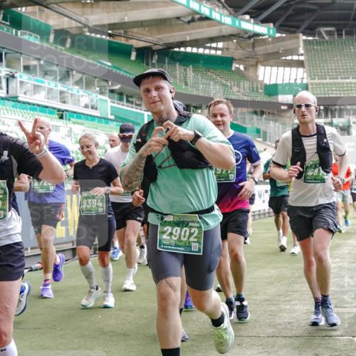 13.09.2026 - 21. swb-Marathon Bremen Michael Burmester http://msf.ph/oto/10450555 13.09.2026 13:09:24 Laufen im Stadion 164, 383, 391, 448, 532, 549, 551, 563, 625, 813, 869, 884, 898, 1025, 1072, 1124, 1150, 1180, 1285, 1289, 1398, 1559, 1688, 1867, 1880, 1899, 2041, 2208, 2215, 2229, 2232, 2243, 2366, 2380, 2413, 2429, 2441, 2467, 2471, 2525, 2530, 2553, 2573, 2594, 2611, 2635, 2692, 2714, 2717, 2727, 2782, 2785, 2823, 2841, 2897, 2920, 2930, 2931, 2941, 3032, 3063, 3086, 3291, 3316, 3327, 3333, 3398, 3437, 3707, 3769, 109 meine-sportfotos.de