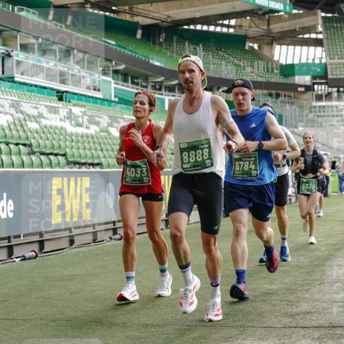 13.09.2026 - 21. swb-Marathon Bremen Michael Burmester http://msf.ph/oto/10450587 13.09.2026 12:49:17 Laufen im Stadion 382, 524, 572, 663, 670, 779, 826, 889, 899, 1349, 1517, 1605, 1723, 1748, 1872, 1925, 2052, 2287, 2288, 2347, 2605, 2750, 2844, 2909, 3043, 3110, 3127, 3197, 3276, 3330, 3466, 3625, 3910, 3973, 4033, 4082, 4247, 4384, 4712, 4732, 4743, 4852, 4898, 4990, 5111, 5377, 5383, 5424, 5517, 5570, 5585, 5594, 5648, 6025, 6058, 6652, 6692, 6842, 6906, 6951, 7064, 7109, 7115, 7121, 7399, 7636, 7803, 7876, 8706, 8877, 8973, 8981, 9010, 9035, 9429 meine-sportfotos.de