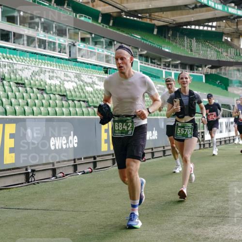 13.09.2026 - 21. swb-Marathon Bremen Michael Burmester http://msf.ph/oto/10450624 13.09.2026 12:49:19 Laufen im Stadion 382, 469, 524, 572, 663, 670, 779, 826, 889, 899, 1349, 1517, 1605, 1723, 1748, 1872, 1925, 2052, 2287, 2288, 2347, 2605, 2750, 2844, 2909, 3043, 3110, 3127, 3197, 3276, 3330, 3466, 3625, 3910, 3973, 4033, 4082, 4247, 4384, 4712, 4732, 4743, 4852, 4898, 4990, 5111, 5377, 5383, 5424, 5517, 5570, 5585, 5594, 5648, 6025, 6058, 6652, 6692, 6842, 6906, 6951, 7064, 7109, 7115, 7121, 7399, 7636, 7803, 7876, 8706, 8877, 8973, 8981, 9010, 9035, 9429 meine-sportfotos.de