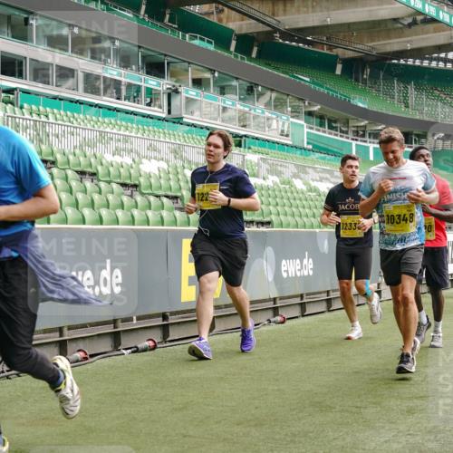 13.09.2026 - 21. swb-Marathon Bremen Michael Burmester http://msf.ph/oto/10450659 13.09.2026 10:31:09 Laufen im Stadion 10141, 10146, 10174, 10193, 10222, 10227, 10233, 10255, 10281, 10284, 10304, 10339, 10359, 10392, 10448, 10452, 10467, 10471, 10478, 10479, 10503, 10515, 10529, 10543, 10555, 10577, 10579, 10585, 10588, 10589, 10608, 10610, 10626, 10631, 10641, 10652, 10684, 10685, 10704, 10708, 10714, 10725, 10734, 10757, 10761, 10764, 10765, 10780, 10808, 10821, 10822, 10827, 10837, 10838, 10862, 10863, 10884, 10886, 10887, 10906, 10984, 11002, 11038, 11350, 11379 meine-sportfotos.de