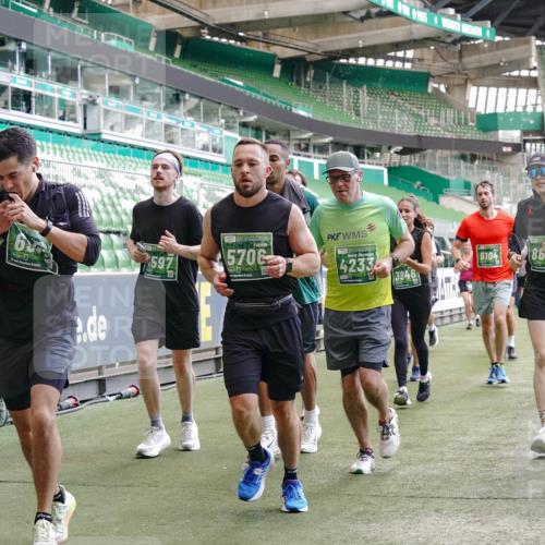 13.09.2026 - 21. swb-Marathon Bremen Michael Burmester http://msf.ph/oto/10450697 13.09.2026 13:09:27 Laufen im Stadion 164, 383, 391, 448, 532, 549, 551, 563, 625, 813, 869, 884, 898, 1025, 1072, 1124, 1150, 1180, 1285, 1289, 1398, 1559, 1688, 1855, 1867, 1880, 1899, 2041, 2208, 2215, 2229, 2232, 2243, 2268, 2366, 2380, 2413, 2429, 2441, 2467, 2471, 2525, 2530, 2553, 2573, 2594, 2635, 2692, 2714, 2717, 2727, 2782, 2785, 2823, 2841, 2897, 2920, 2930, 2931, 2941, 3032, 3063, 3086, 3291, 3316, 3327, 3333, 3398, 3437, 3707, 3769, 109 meine-sportfotos.de