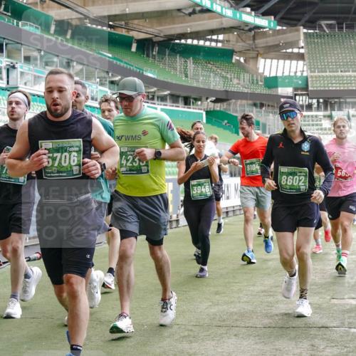 13.09.2026 - 21. swb-Marathon Bremen Michael Burmester http://msf.ph/oto/10450708 13.09.2026 13:09:28 Laufen im Stadion 164, 383, 391, 448, 532, 549, 551, 563, 625, 813, 869, 884, 898, 1025, 1072, 1124, 1150, 1180, 1285, 1289, 1398, 1559, 1688, 1855, 1867, 1880, 1899, 2041, 2208, 2215, 2229, 2232, 2243, 2268, 2366, 2380, 2413, 2429, 2441, 2467, 2471, 2525, 2530, 2553, 2573, 2594, 2635, 2692, 2714, 2717, 2727, 2782, 2785, 2823, 2841, 2897, 2920, 2930, 2931, 2941, 3032, 3063, 3086, 3291, 3316, 3327, 3333, 3398, 3437, 3707, 3769, 109 meine-sportfotos.de
