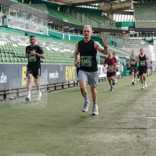 13.09.2026 - 21. swb-Marathon Bremen Michael Burmester http://msf.ph/oto/10450845 13.09.2026 12:49:24 Laufen im Stadion 382, 469, 524, 572, 663, 670, 779, 826, 889, 899, 1349, 1517, 1605, 1723, 1748, 1872, 1925, 2052, 2287, 2288, 2347, 2605, 2750, 2844, 2909, 3043, 3110, 3127, 3197, 3276, 3330, 3625, 3910, 3973, 4033, 4082, 4247, 4384, 4712, 4732, 4743, 4852, 4898, 4990, 5111, 5377, 5383, 5424, 5517, 5570, 5585, 5594, 5648, 6058, 6652, 6692, 6842, 6906, 6951, 7064, 7109, 7115, 7121, 7399, 7636, 7803, 7876, 8706, 8877, 8973, 8981, 9010, 9035, 9429 meine-sportfotos.de