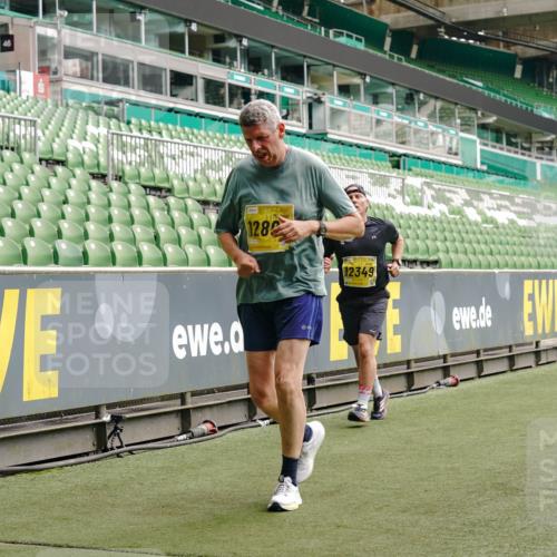 13.09.2026 - 21. swb-Marathon Bremen Michael Burmester http://msf.ph/oto/10450882 13.09.2026 10:31:13 Laufen im Stadion 10141, 10146, 10174, 10193, 10222, 10227, 10233, 10255, 10281, 10284, 10304, 10339, 10359, 10392, 10448, 10452, 10471, 10478, 10479, 10503, 10515, 10529, 10543, 10555, 10577, 10579, 10588, 10589, 10608, 10610, 10626, 10631, 10641, 10652, 10684, 10685, 10704, 10708, 10714, 10725, 10734, 10757, 10761, 10764, 10765, 10780, 10808, 10821, 10822, 10827, 10837, 10838, 10862, 10863, 10884, 10886, 10887, 10906, 10984, 11002, 11038, 11350, 11379 meine-sportfotos.de