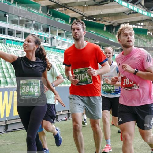 13.09.2026 - 21. swb-Marathon Bremen Michael Burmester http://msf.ph/oto/10450889 13.09.2026 13:09:31 Laufen im Stadion 164, 383, 391, 448, 532, 549, 551, 563, 625, 813, 869, 884, 898, 1025, 1072, 1124, 1150, 1180, 1285, 1289, 1398, 1559, 1688, 1855, 1867, 1880, 1899, 2041, 2208, 2229, 2232, 2243, 2268, 2380, 2413, 2429, 2441, 2467, 2471, 2525, 2530, 2553, 2573, 2594, 2635, 2692, 2714, 2717, 2727, 2782, 2785, 2823, 2841, 2897, 2920, 2930, 2931, 2941, 3032, 3063, 3086, 3291, 3316, 3327, 3333, 3398, 3437, 3707, 3769, 109 meine-sportfotos.de
