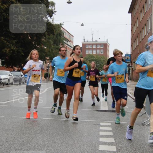 13.09.2026 - Kiel Lauf Markus Tischler http://msf.ph/oto/10450981 13.09.2026 09:42:26 Fleethörn 4322, 1777, 8532971, 11721, 6423, 9706, 6913 meine-sportfotos.de