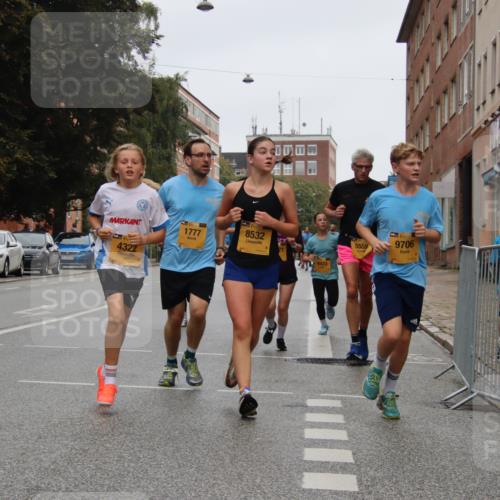 13.09.2026 - Kiel Lauf Markus Tischler http://msf.ph/oto/10450985 13.09.2026 09:42:27 Fleethörn 1777, 8532, 9706, 5559, 4322 meine-sportfotos.de