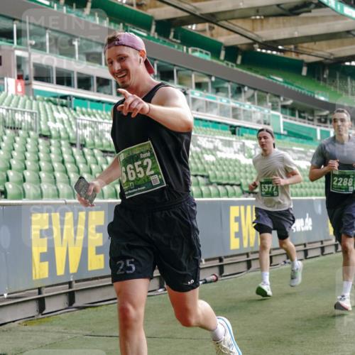 13.09.2026 - 21. swb-Marathon Bremen Michael Burmester http://msf.ph/oto/10451015 13.09.2026 12:49:29 Laufen im Stadion 382, 469, 524, 572, 663, 670, 779, 826, 889, 899, 1349, 1517, 1605, 1723, 1748, 1872, 1925, 2052, 2287, 2288, 2291, 2347, 2360, 2605, 2750, 2844, 2909, 3043, 3110, 3127, 3197, 3276, 3330, 3625, 3647, 3910, 3973, 4033, 4082, 4247, 4384, 4712, 4732, 4743, 4852, 4898, 4990, 5111, 5377, 5383, 5424, 5517, 5570, 5585, 5594, 5636, 5648, 6058, 6267, 6652, 6692, 6842, 6906, 6951, 7064, 7109, 7115, 7121, 7399, 7636, 7803, 7876, 8706, 8877, 8973, 8981, 9010, 9035, 9429 meine-sportfotos.de