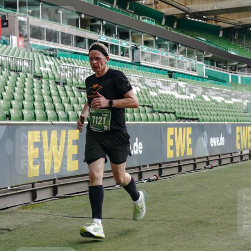 13.09.2026 - 21. swb-Marathon Bremen Michael Burmester http://msf.ph/oto/10451119 13.09.2026 12:49:32 Laufen im Stadion 382, 469, 524, 572, 663, 670, 779, 826, 899, 1349, 1513, 1517, 1605, 1723, 1748, 1872, 1925, 2052, 2287, 2288, 2291, 2347, 2360, 2605, 2750, 2844, 2909, 3043, 3110, 3127, 3197, 3276, 3330, 3625, 3647, 3910, 3973, 4033, 4082, 4247, 4384, 4712, 4732, 4743, 4852, 4898, 4990, 5111, 5377, 5383, 5424, 5517, 5570, 5585, 5594, 5636, 5648, 6058, 6267, 6652, 6692, 6842, 6906, 6951, 7064, 7109, 7115, 7121, 7399, 7636, 7876, 8706, 8877, 8973, 8981, 9035, 9429 meine-sportfotos.de