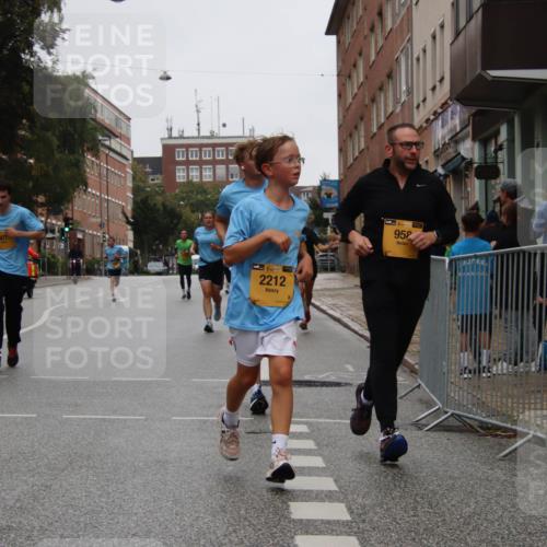 13.09.2026 - Kiel Lauf Markus Tischler http://msf.ph/oto/10451289 13.09.2026 09:44:05 Fleethörn 801, 38, 2212, 14, 39, 958 meine-sportfotos.de