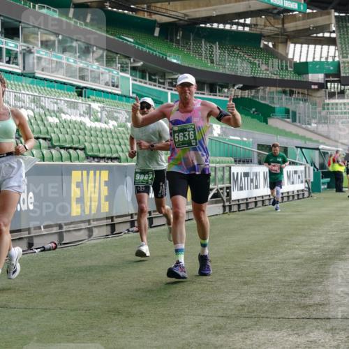 13.09.2026 - 21. swb-Marathon Bremen Michael Burmester http://msf.ph/oto/10451302 13.09.2026 12:49:41 Laufen im Stadion 469, 524, 572, 663, 670, 779, 826, 899, 1349, 1513, 1517, 1605, 1723, 1748, 1925, 2052, 2130, 2287, 2288, 2291, 2347, 2360, 2605, 2750, 2844, 2909, 3043, 3110, 3127, 3197, 3276, 3330, 3625, 3647, 3973, 4033, 4082, 4247, 4384, 4732, 4743, 4852, 4898, 4990, 5111, 5314, 5377, 5383, 5424, 5517, 5570, 5585, 5594, 5620, 5636, 5648, 6267, 6652, 6668, 6692, 6842, 6901, 6906, 6951, 7064, 7109, 7115, 7121, 7636, 7876, 8877, 8973, 9035, 9429 meine-sportfotos.de