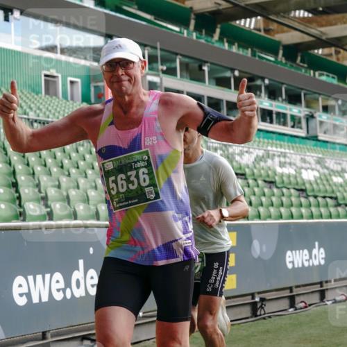 13.09.2026 - 21. swb-Marathon Bremen Michael Burmester http://msf.ph/oto/10451379 13.09.2026 12:49:43 Laufen im Stadion 469, 524, 572, 663, 670, 779, 826, 899, 1349, 1513, 1517, 1605, 1723, 1748, 2052, 2130, 2287, 2288, 2291, 2347, 2360, 2605, 2750, 2844, 2909, 3043, 3110, 3127, 3197, 3276, 3330, 3625, 3647, 3973, 4033, 4082, 4247, 4384, 4732, 4743, 4852, 4898, 4990, 5111, 5314, 5377, 5383, 5424, 5517, 5570, 5585, 5594, 5620, 5636, 5648, 6267, 6652, 6668, 6692, 6842, 6901, 6906, 6951, 7064, 7109, 7115, 7121, 7636, 7876, 8877, 8973, 9035, 9429 meine-sportfotos.de