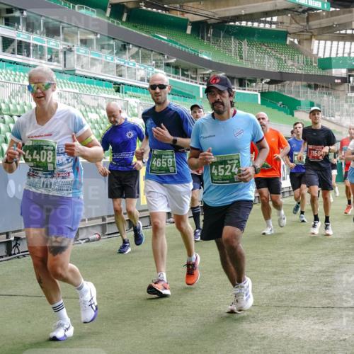 13.09.2026 - 21. swb-Marathon Bremen Michael Burmester http://msf.ph/oto/10451441 13.09.2026 13:09:42 Laufen im Stadion 164, 383, 391, 448, 532, 549, 563, 625, 813, 869, 898, 1025, 1072, 1124, 1150, 1180, 1289, 1398, 1559, 1855, 1867, 1880, 1894, 1899, 2041, 2202, 2208, 2229, 2232, 2243, 2268, 2284, 2339, 2380, 2413, 2429, 2441, 2467, 2471, 2525, 2530, 2553, 2573, 2594, 2635, 2682, 2692, 2714, 2717, 2727, 2785, 2823, 2841, 2897, 2920, 2930, 2931, 2932, 2941, 3032, 3063, 3086, 3089, 3122, 3291, 3316, 3327, 3333, 3398, 3410, 3437, 3707, 3769, 109 meine-sportfotos.de
