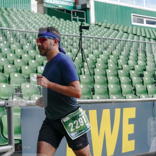 13.09.2026 - 21. swb-Marathon Bremen Michael Burmester http://msf.ph/oto/10451461 13.09.2026 12:50:01 Laufen im Stadion 469, 524, 572, 663, 670, 779, 826, 899, 1513, 1517, 1605, 1723, 1748, 1998, 2052, 2130, 2287, 2288, 2291, 2295, 2347, 2360, 2444, 2750, 2909, 3043, 3197, 3276, 3330, 3625, 3647, 3973, 4023, 4033, 4082, 4247, 4368, 4384, 4559, 4732, 4743, 4852, 4888, 4898, 4990, 5066, 5111, 5155, 5314, 5377, 5383, 5424, 5517, 5532, 5570, 5585, 5594, 5620, 5627, 5636, 5648, 6267, 6471, 6652, 6668, 6692, 6842, 6901, 6906, 7064, 7109, 7115, 7121, 7636, 7876, 9035 meine-sportfotos.de