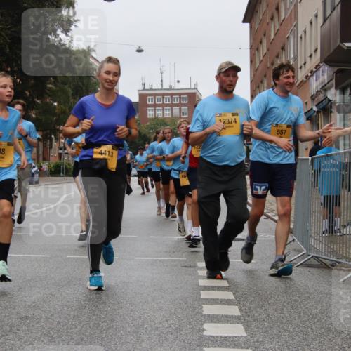 13.09.2026 - Kiel Lauf Markus Tischler http://msf.ph/oto/10451489 13.09.2026 09:45:11 Fleethörn 5811, 98, 4413, 104, 122, 12374, 557 meine-sportfotos.de