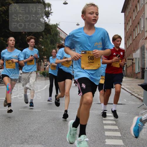 13.09.2026 - Kiel Lauf Markus Tischler http://msf.ph/oto/10451492 13.09.2026 09:45:12 Fleethörn 5811, 3974, 98, 1049, 441 meine-sportfotos.de