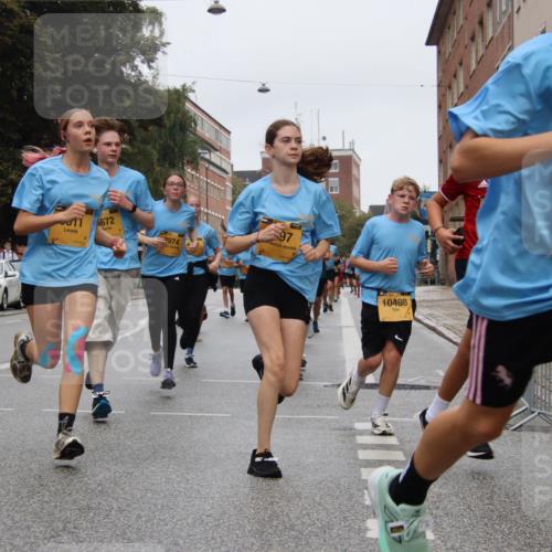 13.09.2026 - Kiel Lauf Markus Tischler http://msf.ph/oto/10451497 13.09.2026 09:45:13 Fleethörn 672, 2974, 97, 10498, 98 meine-sportfotos.de