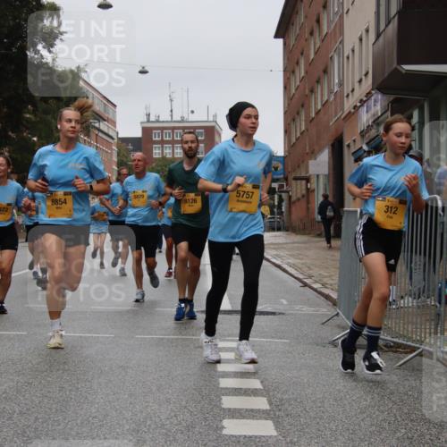13.09.2026 - Kiel Lauf Markus Tischler http://msf.ph/oto/10451523 13.09.2026 09:45:18 Fleethörn 8859, 7572, 5757, 5829, 8854, 8126, 312 meine-sportfotos.de