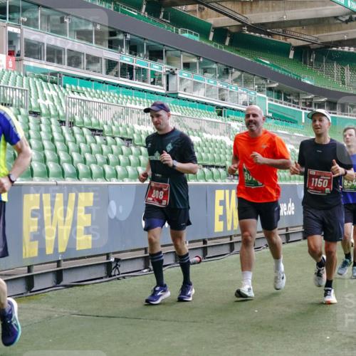13.09.2026 - 21. swb-Marathon Bremen Michael Burmester http://msf.ph/oto/10451545 13.09.2026 13:09:44 Laufen im Stadion 164, 383, 391, 448, 532, 549, 563, 625, 813, 869, 898, 1025, 1072, 1124, 1150, 1180, 1289, 1398, 1559, 1855, 1867, 1880, 1894, 1899, 2041, 2202, 2208, 2229, 2232, 2243, 2268, 2284, 2339, 2342, 2380, 2413, 2429, 2441, 2467, 2471, 2525, 2530, 2553, 2573, 2594, 2682, 2692, 2714, 2717, 2727, 2785, 2823, 2841, 2897, 2920, 2930, 2931, 2932, 2941, 3032, 3063, 3086, 3089, 3122, 3291, 3316, 3327, 3333, 3398, 3410, 3437, 3707, 3769, 109 meine-sportfotos.de
