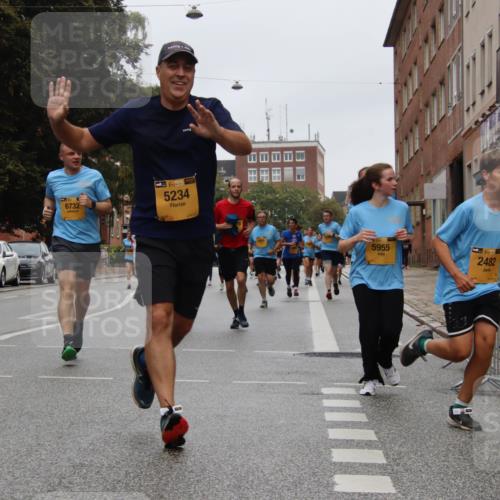 13.09.2026 - Kiel Lauf Markus Tischler http://msf.ph/oto/10451606 13.09.2026 09:45:40 Fleethörn 6732, 39, 5234, 5955, 2482 meine-sportfotos.de