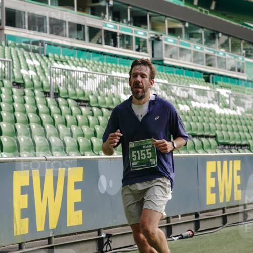 13.09.2026 - 21. swb-Marathon Bremen Michael Burmester http://msf.ph/oto/10451640 13.09.2026 12:50:10 Laufen im Stadion 335, 469, 524, 572, 663, 670, 779, 899, 1510, 1513, 1517, 1605, 1613, 1723, 1748, 1970, 1998, 2052, 2130, 2287, 2288, 2291, 2295, 2347, 2360, 2442, 2444, 2750, 2909, 3043, 3197, 3276, 3330, 3484, 3625, 3647, 3808, 3973, 4023, 4033, 4082, 4247, 4368, 4384, 4473, 4559, 4732, 4743, 4852, 4888, 4898, 4990, 5066, 5111, 5155, 5314, 5377, 5383, 5424, 5517, 5532, 5570, 5585, 5594, 5620, 5627, 5636, 5648, 6267, 6471, 6652, 6668, 6692, 6842, 6901, 6906, 7109, 7115, 7121, 7876, 9035 meine-sportfotos.de